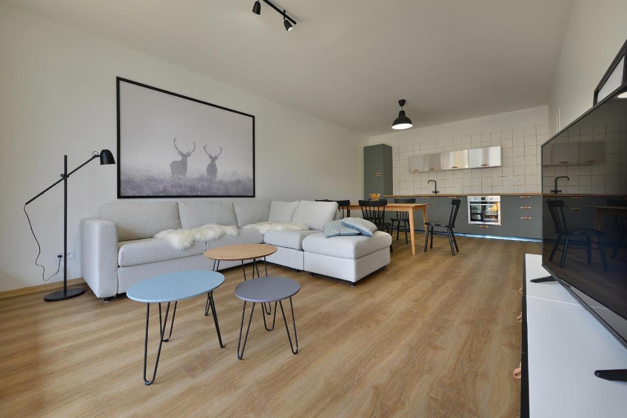 Element Lakeside Apartments 리프노나드비타보브 외부 사진